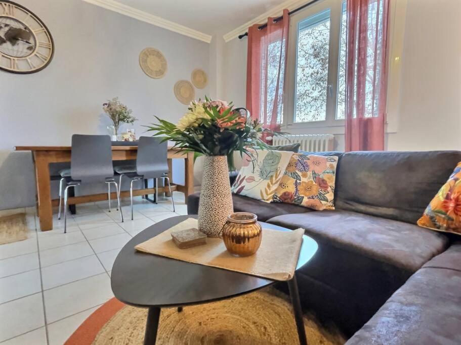 Ferienwohnung Le Patio - Parking Gratuit Valence  Exterior foto